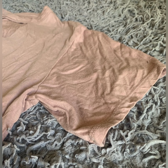 Deep-V Neck Tee - Picture 5 of 8